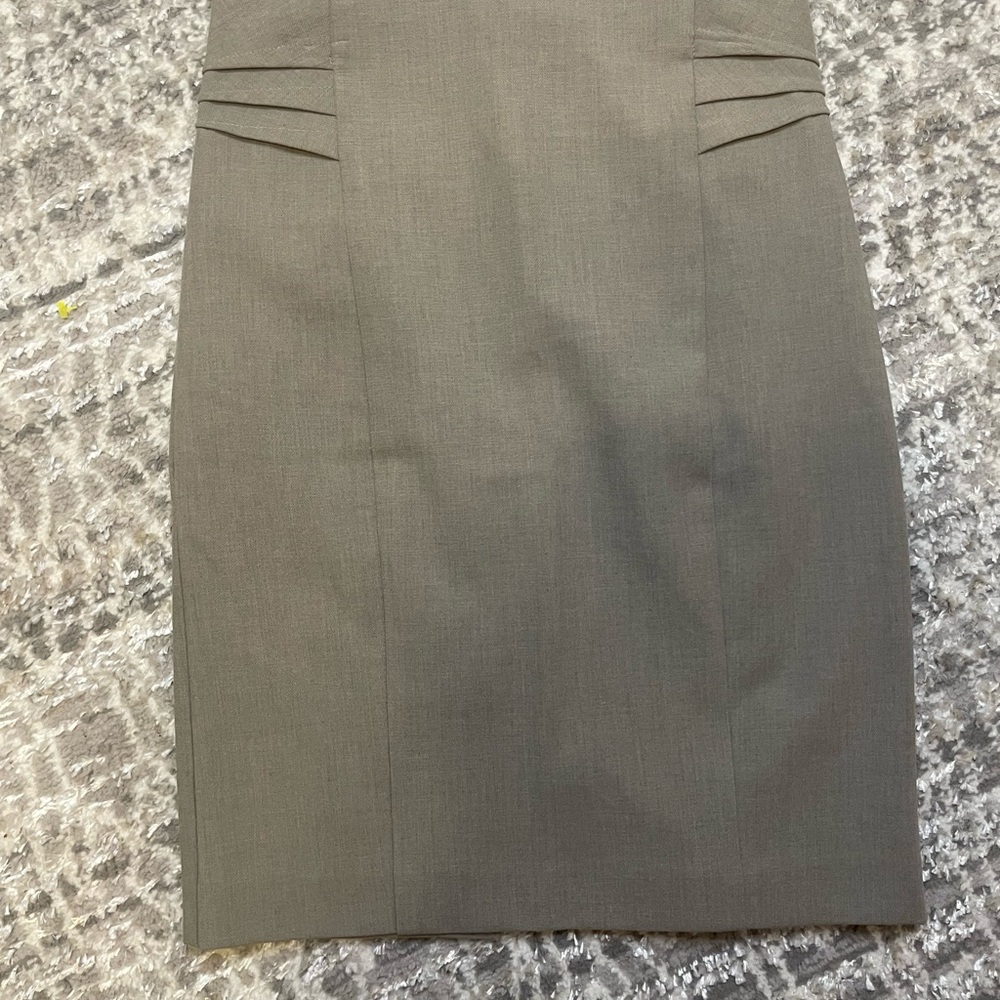 Express Gray Pleated Pencil Skirt for Work